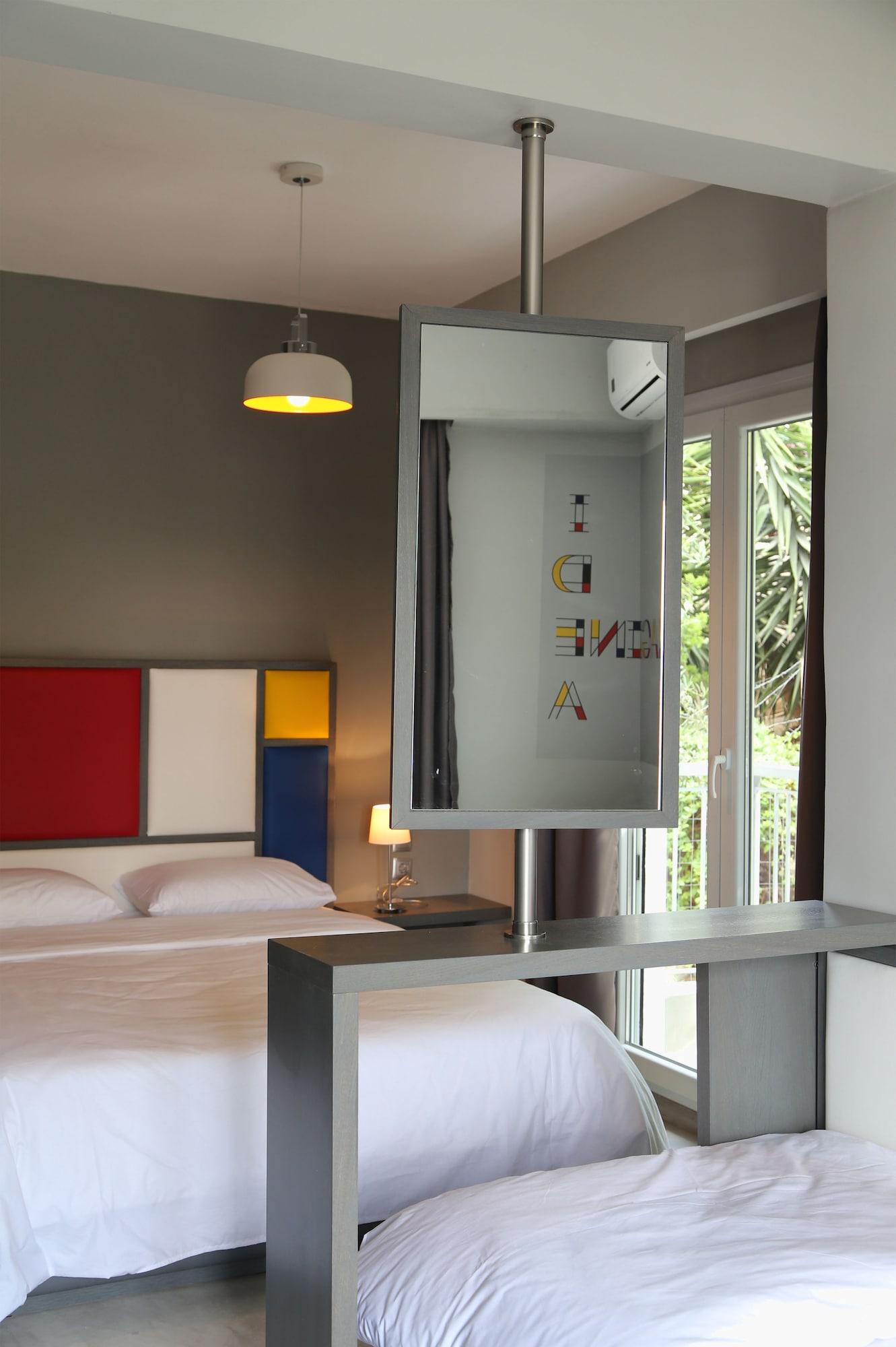 Design Architectonika Aparthotel Skiathos Town Bagian luar foto