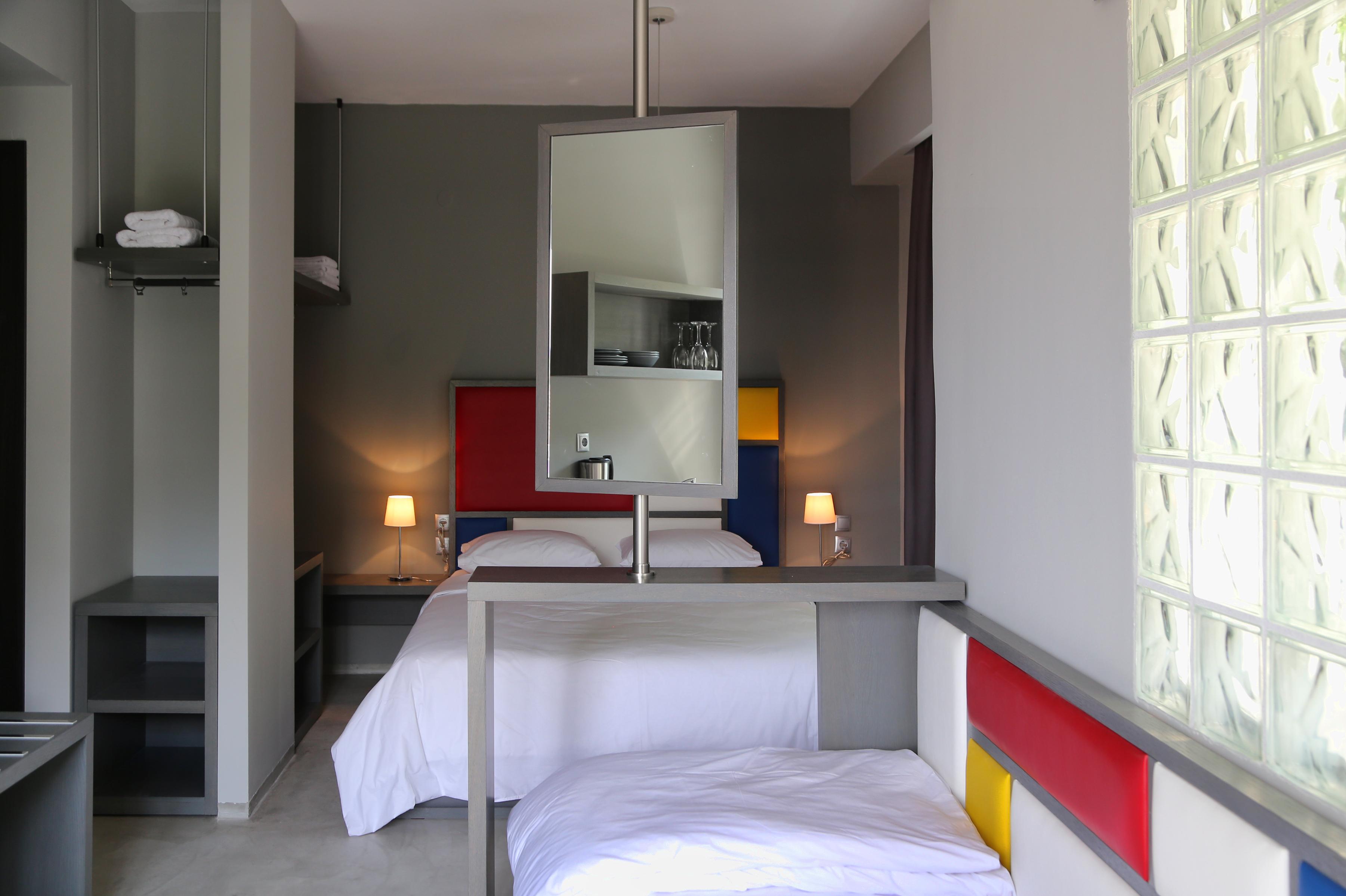 Design Architectonika Aparthotel Skiathos Town Bagian luar foto