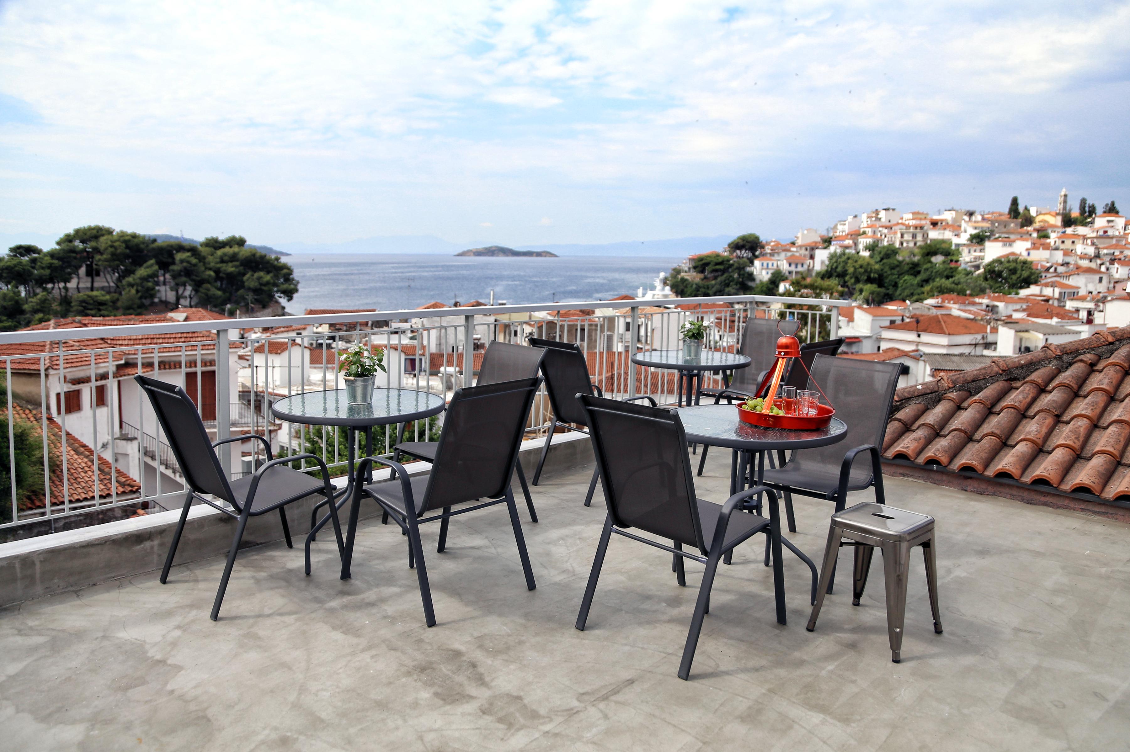 Design Architectonika Aparthotel Skiathos Town Bagian luar foto